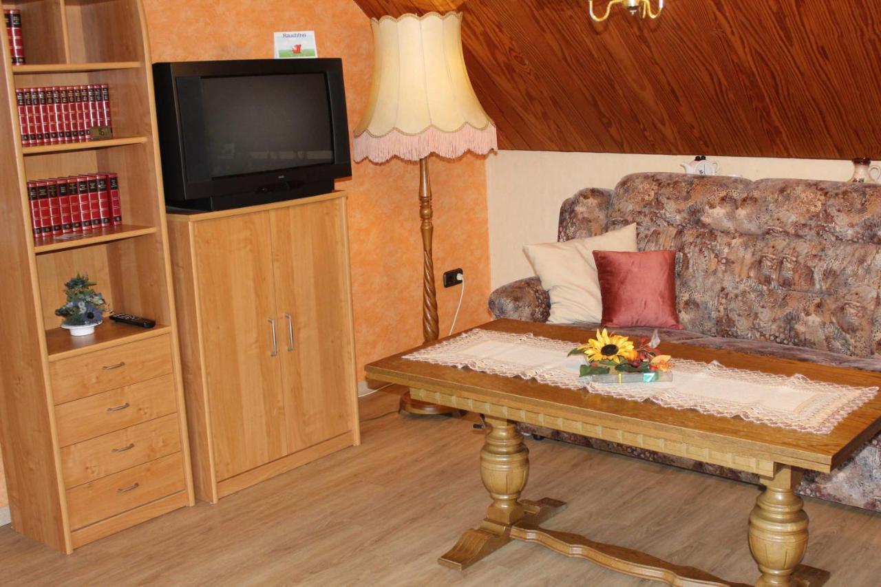 Ferienwohnung Meyer, 35176 Schwerinsdorf Экстерьер фото